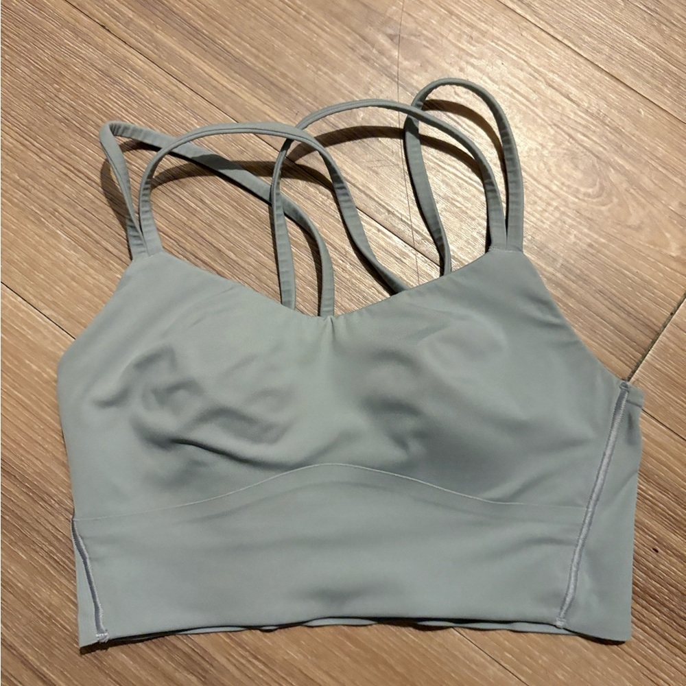 Lululemon like a cloud longline sports bra size 4 color silver drop